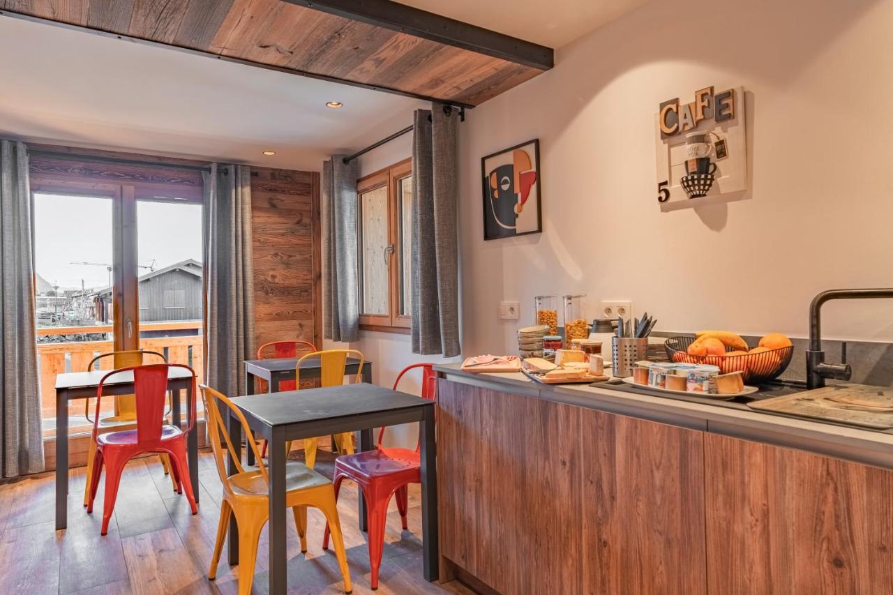 Chalet Charming B And B 莱热 外观 照片